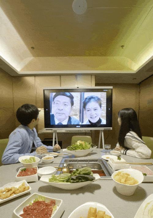 《峡谷海底捞出装攻略》（打造最强英雄，从装备出发！）